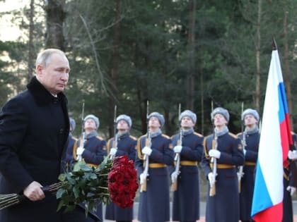 Песков подтвердил, что Путин может посетить Петербург в день 80-летия прорыва блокады Ленинграда