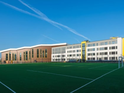 После зимних каникул. В Гатчине в новой школе смогут учиться 825 детей