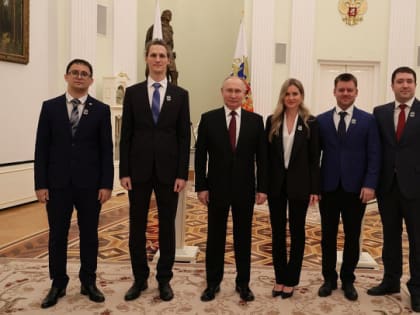 Путин призвал ученых срочно обеспечить технологический суверенитет России