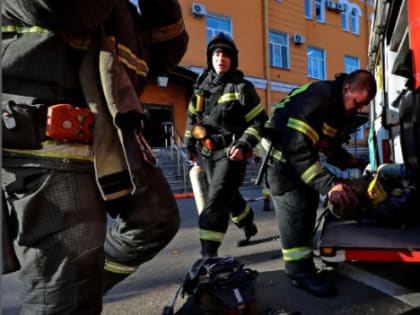 Полицейские разыскивают поджигателя отделения Пенсионного фонда в Сосновом Бору