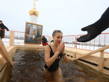 Дождливо, но тепло. Главный синоптик Петербурга рассказал о погоде на Крещение
