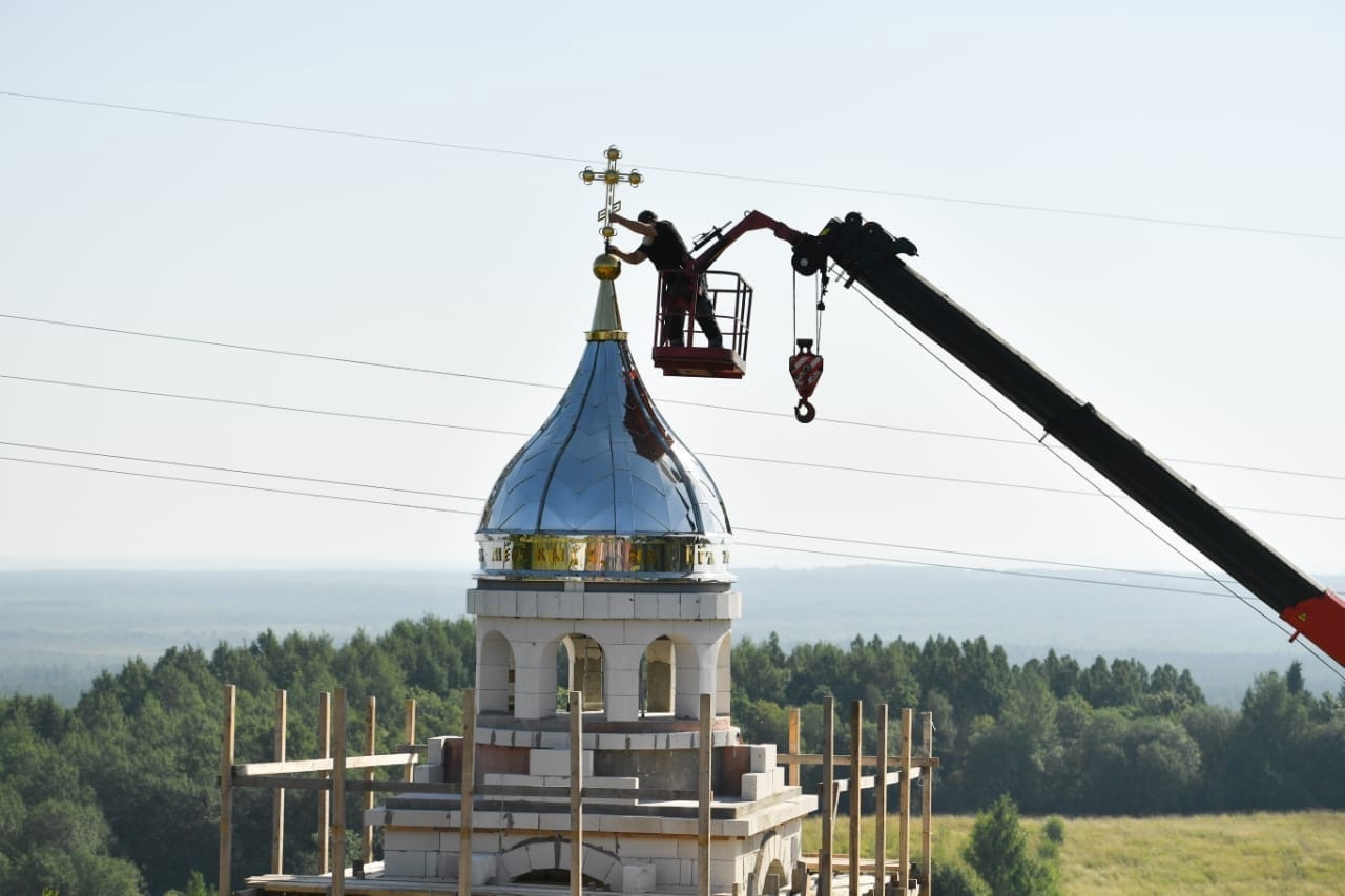 Александро никольское. Никольский скит Ленинградская область. Никольский скит Сойкино. Крест на куполе. Никольск часовня.