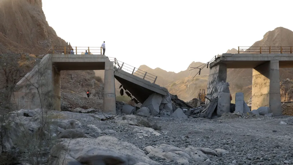 US Launches Airstrikes Against Iran, Escalating Conflict in the Strait of Hormuz