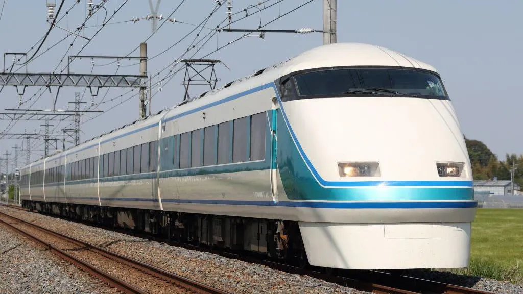 Four Railway Workers Killed After Herbicide‑Spraying Collision at Shin‑Kanuma Station