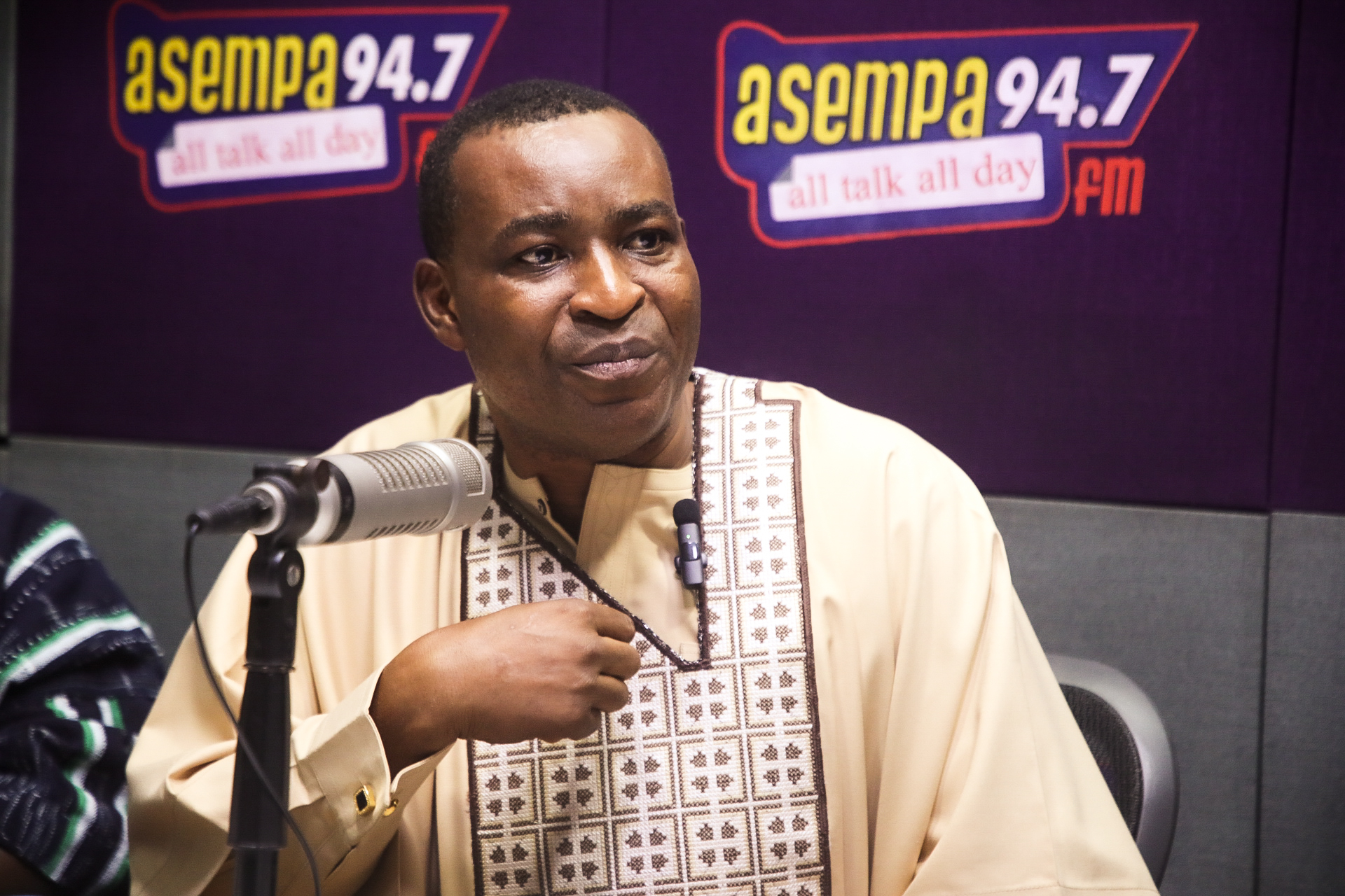 NPP Communicator Kwasi Kwarteng Urges Bernard Antwi Boasiako to Prioritize Bail Over Chairmanship Bid
