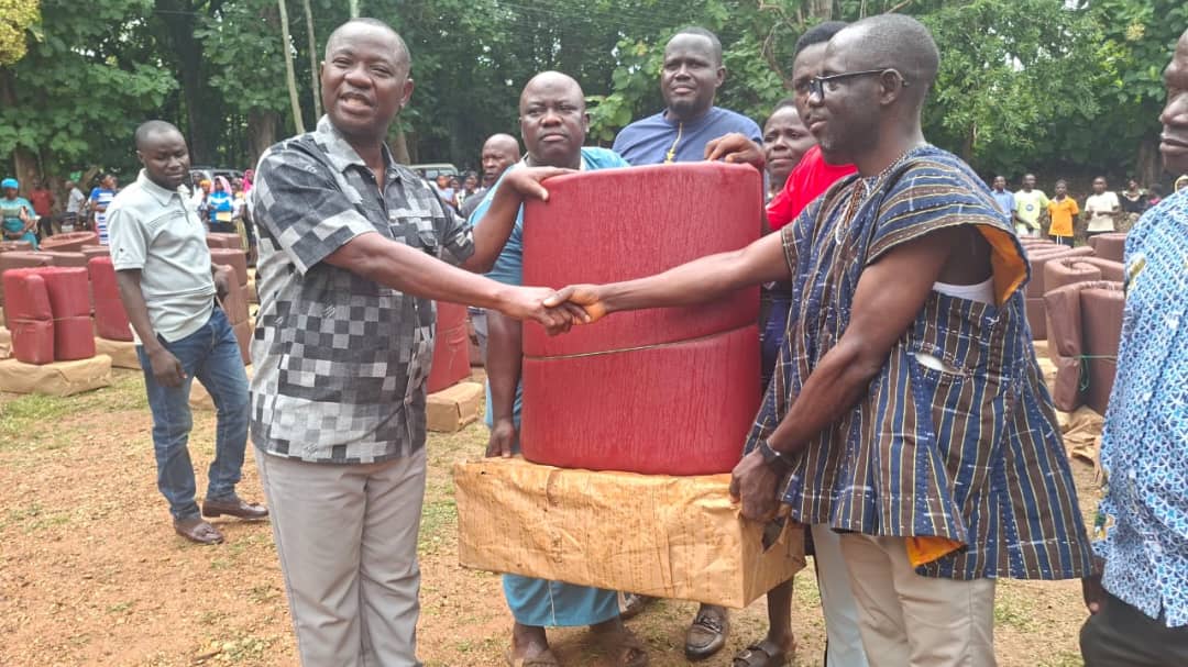 MP Geoffrey Kini provides over 200 trunks and mattresses to Nkwanta South senior high students