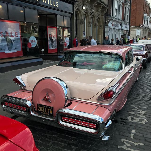 Beautiful classic American car - Mercury Turnpike Cruiser