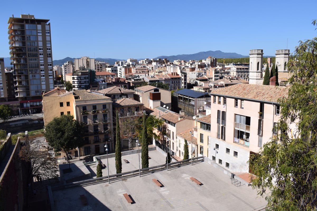 Girona city walls