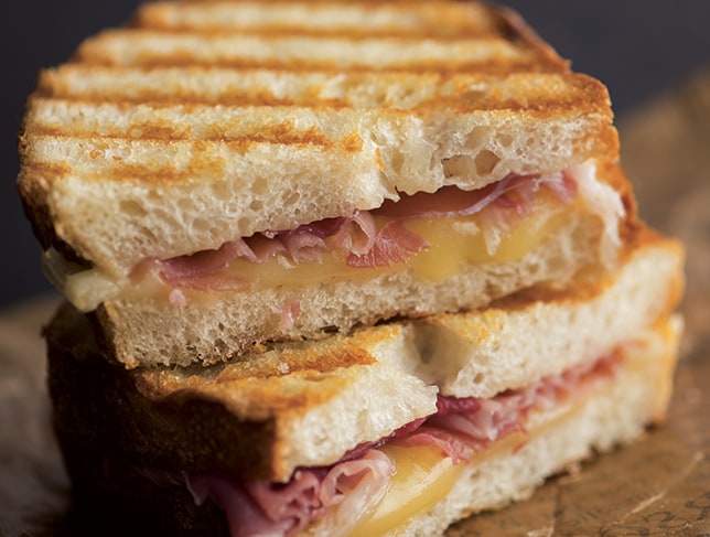 “Toast prosciutto e formaggio”