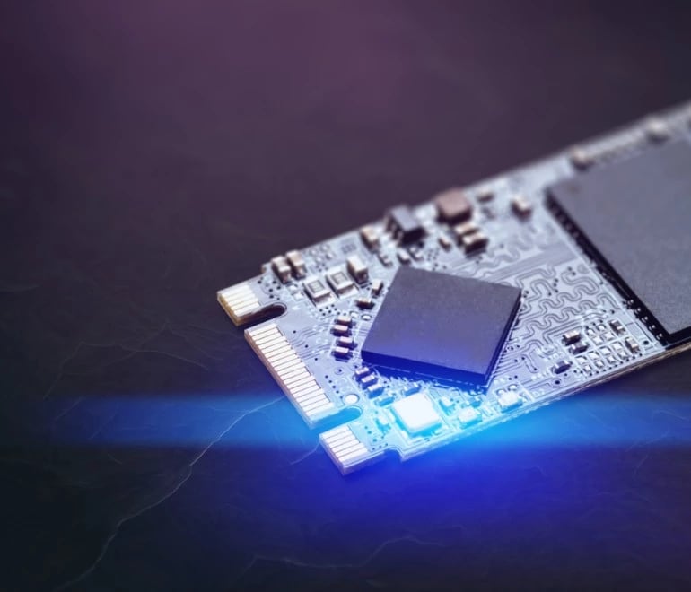 Çok Katmanlı SSD ve Genişletme Yuvaları