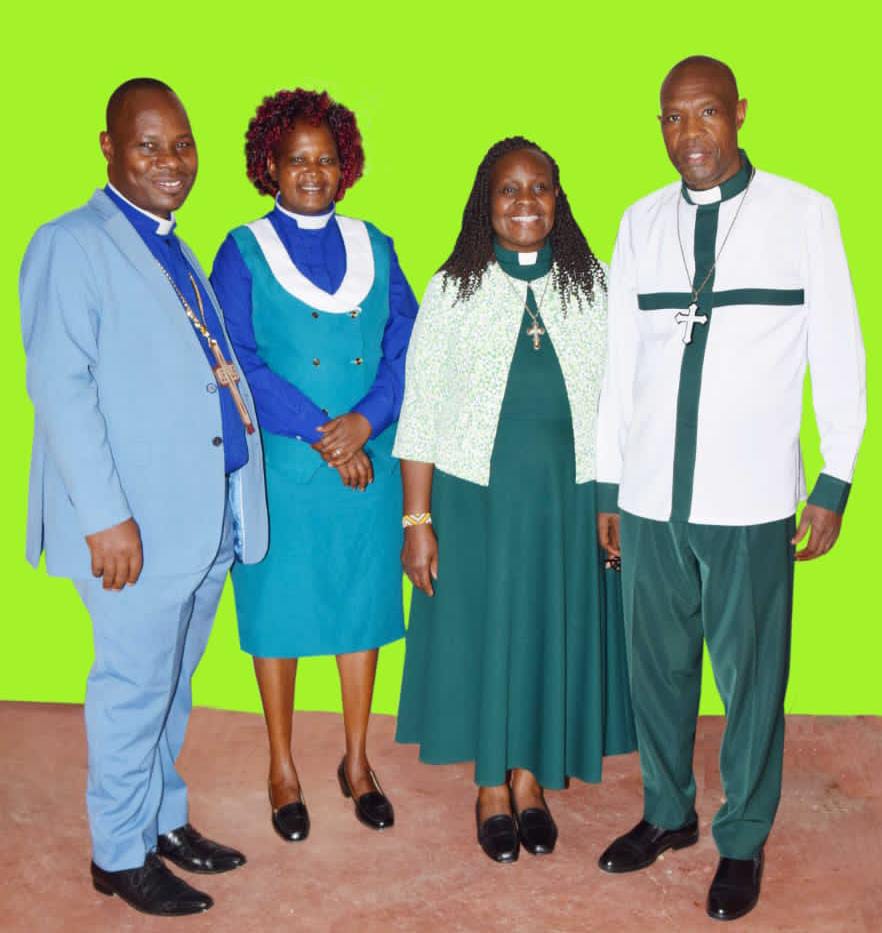 Mr & Mrs  Bsp  Muli with mentor Mr & Mrs James Gichuru