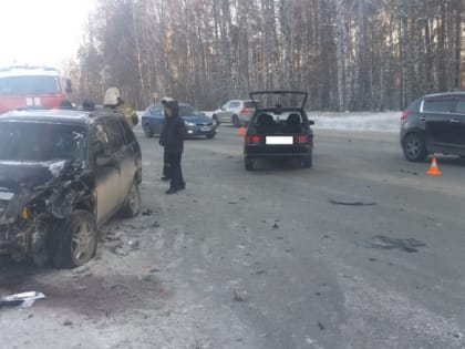 Между Верхней Пышмой и Среднеуральском в результате ДТП пострадала беременная женщина