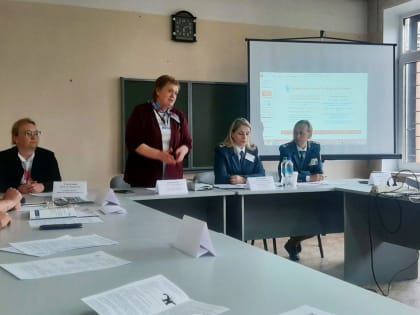 Налоговики рассказали о порядке регистрации бизнеса при встрече в центре занятости города Асбеста