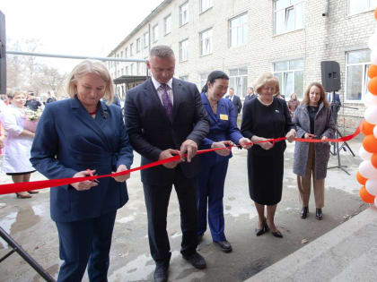 Людмила Бабушкина приняла участие в торжественном открытии детской поликлиники в Богдановиче