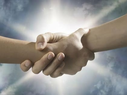 Поддержать тех, кто помогает другим