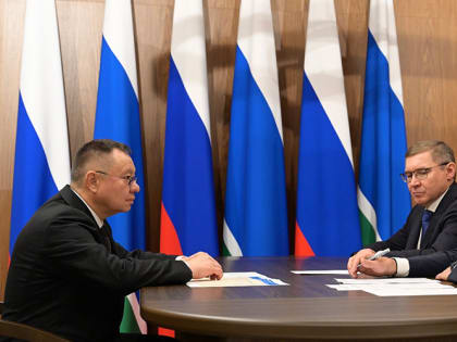 Ирек Файзуллин и Евгений Куйвашев обсудили совместные усилия Минстроя РФ и областных властей по созданию условий для комфортной жизни свердловчан