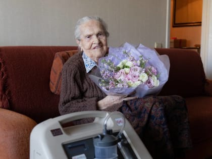 Алексей Вихарев помог купить кислородный концентратор для ветерана