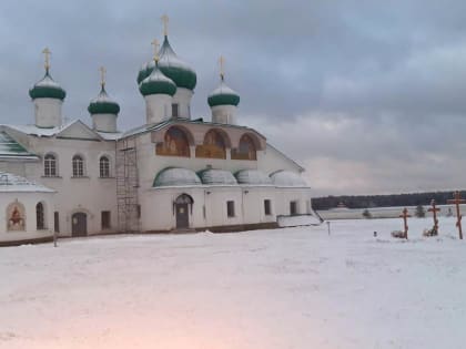 Уральские паломники в Рождественские дни посетили святые места Северной столицы России