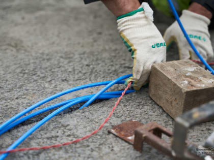 После смерти мальчика от удара током в Свердловской области нашли десятки опасных водоматов