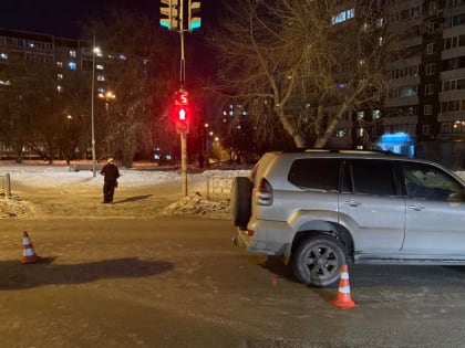 В Екатеринбурге внедорожник сбил ребенка на пешеходном переходе