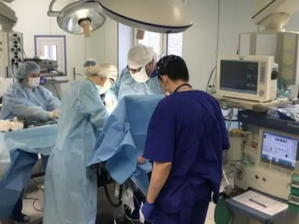 Свердловские врачи впервые прооперировали ребенка, устранив две патологии за раз