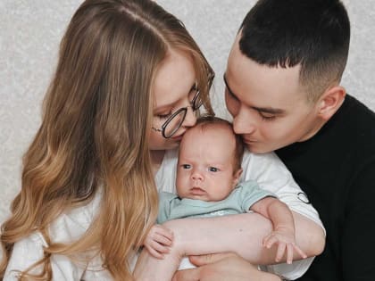 Волшебники на вертолёте подарили маленькому Глебу из Лесного возможность встретить Новый год с родными