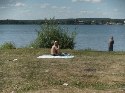 В Екатеринбурге закрыли доступ к озеру