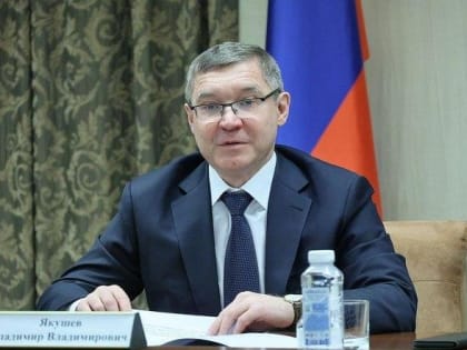 Полномочный представитель Президента Владимир Якушев встретился с руководителями территориальных объединений профсоюзных организаций Уральского федерального округа