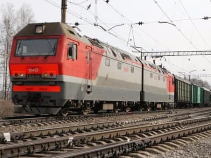 Погрузка на Свердловской железной дороге в апреле выросла на 4,2%