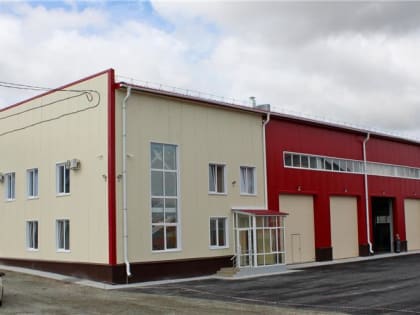 Накануне Дня металлурга в «Башмеди» открыли гараж для грузовиков