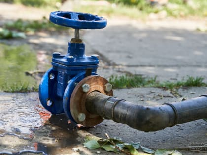 В Академическом в Екатеринбурге жители будут неделю сидеть без воды