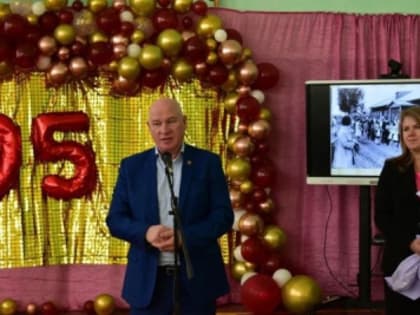 МАОУ СОШ п. Азанка отпраздновали свой 95-летний юбилей