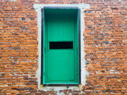 Новая жизнь свердловских заводов: эксперт – о любви к красным кирпичикам