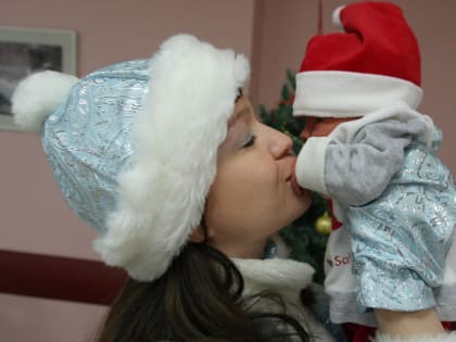 Под бой курантов: первым новорождённым 2025 года в Свердловской области стала маленькая жительница Екатеринбурга