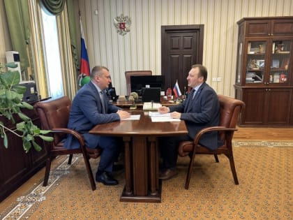 Работу по приведению уставов казачьих обществ в соответствие с действующим законодательством обсудили в ходе рабочей встречи заместитель полномочного представителя Президента Росси