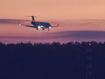 Самолёт рейса Якутск – Екатеринбург – Санкт-Петербург из-за неисправности задержали на 12 часов 40 минут