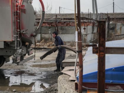 Екатеринбургский водоканал восстановил детскую площадку по требованию прокуратуры