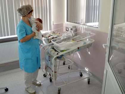 Почему в России снизилась рождаемость? Объяснил демограф