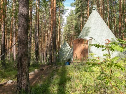 В этнопарке «Земля предков» туристам из Екатеринбурга рассказали о культуре манси