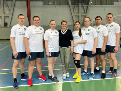 Состоялся волейбольный турнир в честь 30-летия законодательной власти Свердловской области