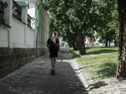 В Екатеринбурге выявили нарушителей ПДД на самокатах и велосипедах