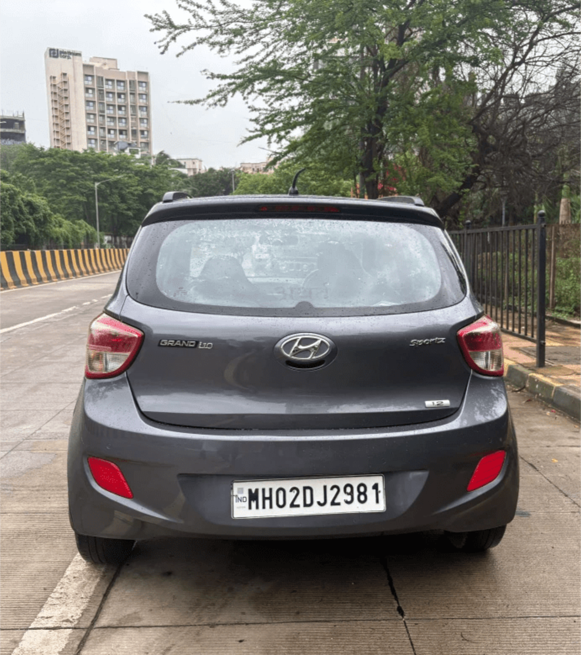2014 Hyundai Grand thumbnail 3
