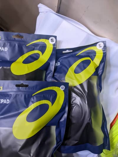 rodillera ASICS para VOLEYBOL