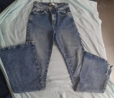 Pantalón Jean Acampanado - Talla 36