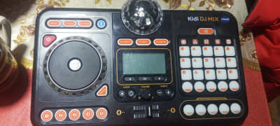 Mezcladora VTech Kidi DJ MIX para niños