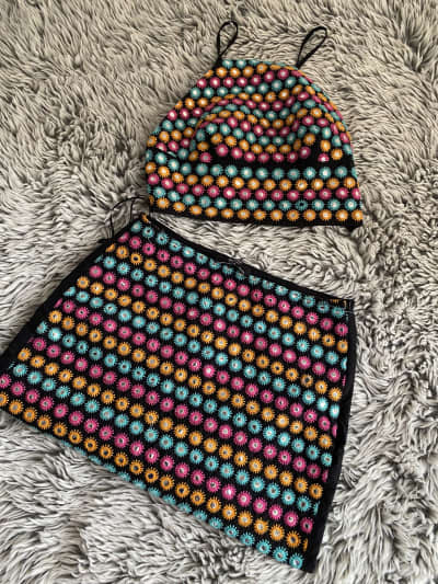 Conjunto Bershka Bordado de 2 Piezas
