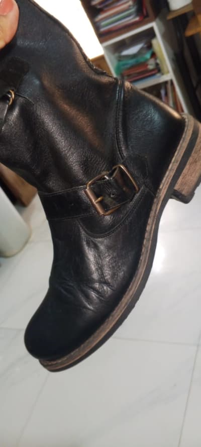 Botas