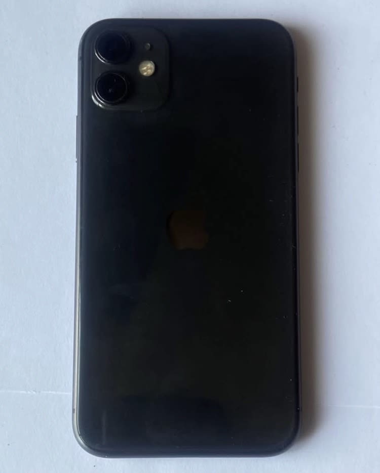 iPhone 11 — imagen 2