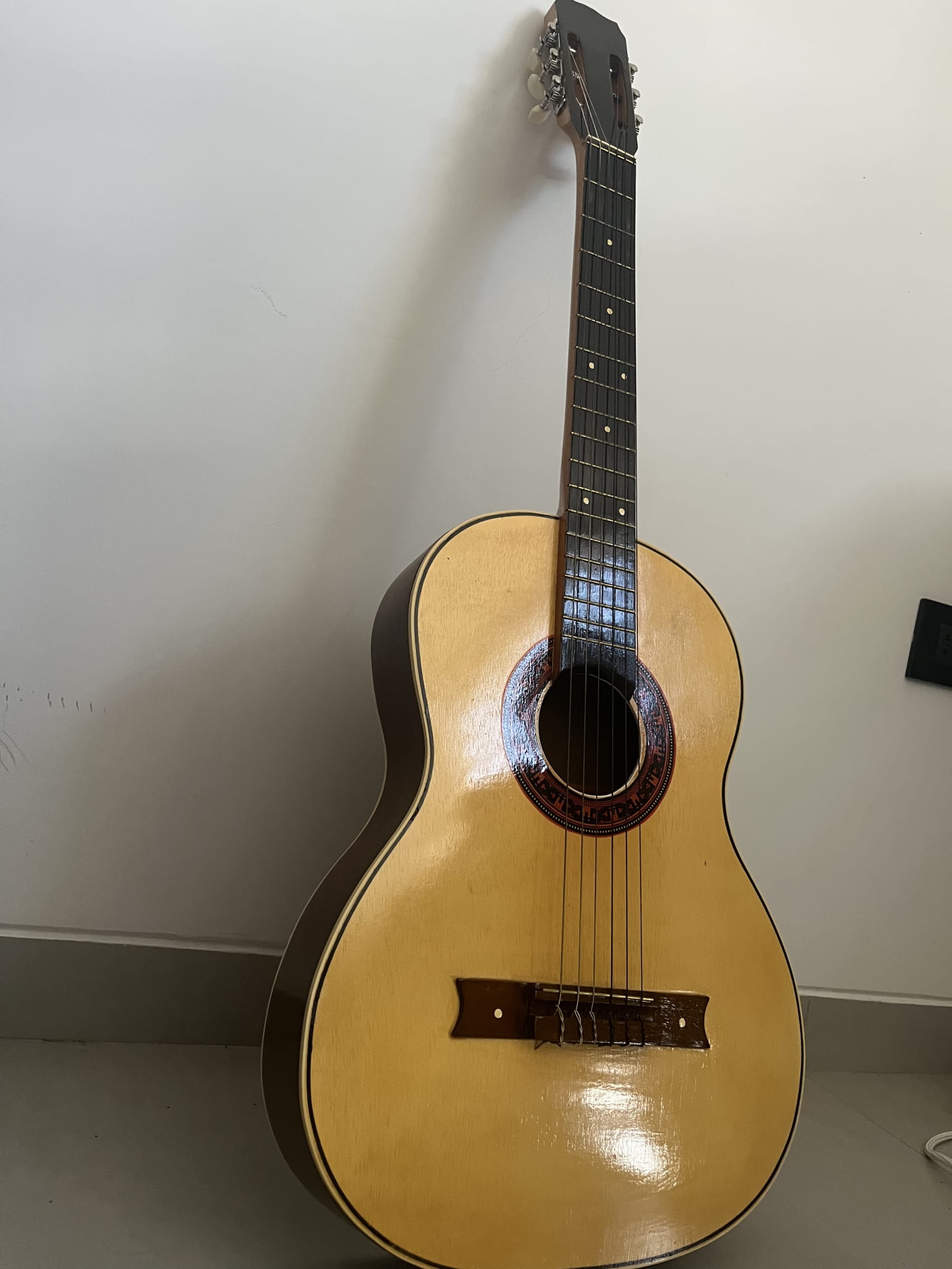 Guitarra acústica — imagen 2