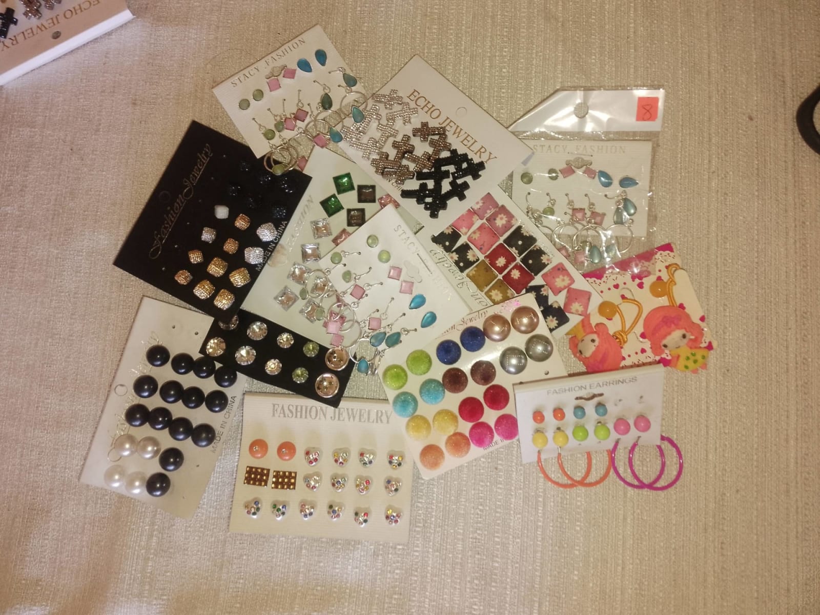 aretes femeninos